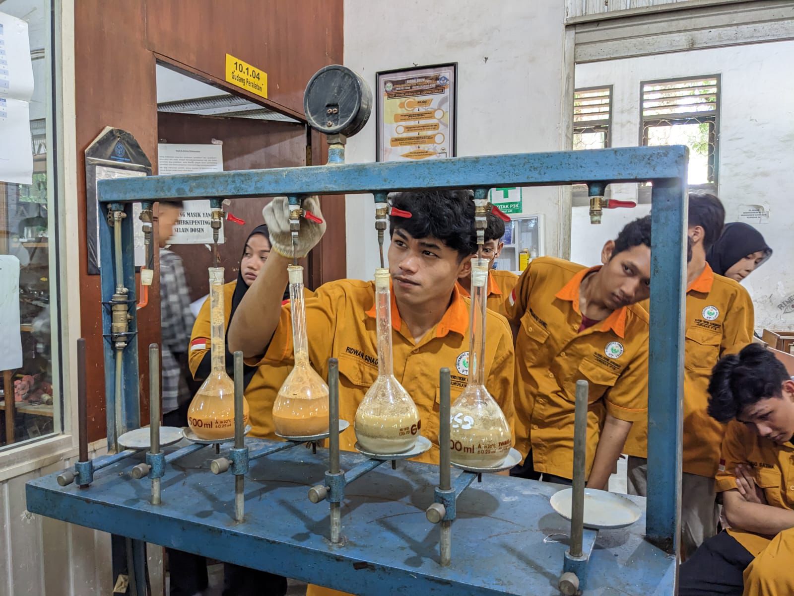 Laboratorium Pengujian Tanah